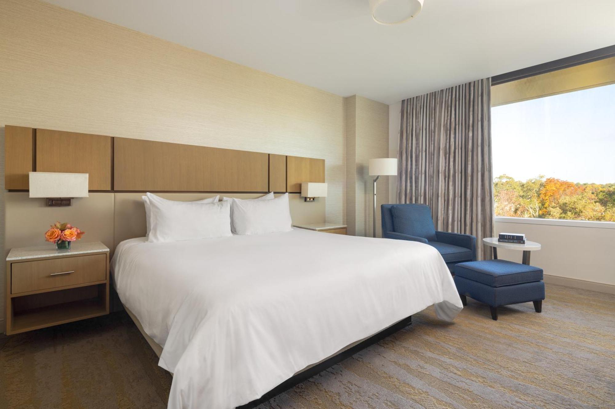 Jb Duke Hotel Дърам Екстериор снимка