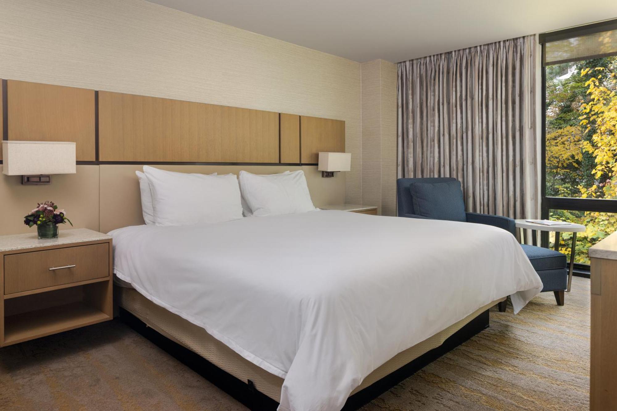 Jb Duke Hotel Дърам Екстериор снимка
