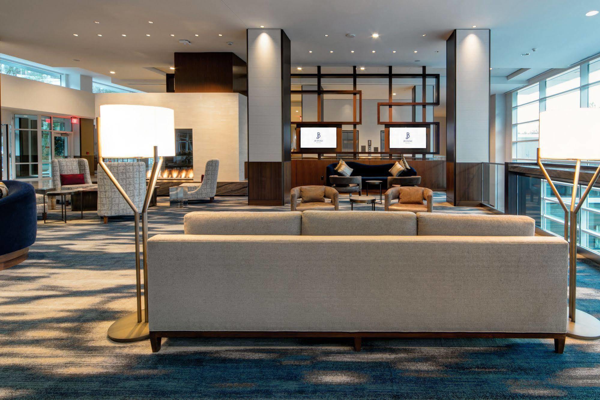 Jb Duke Hotel Дърам Екстериор снимка