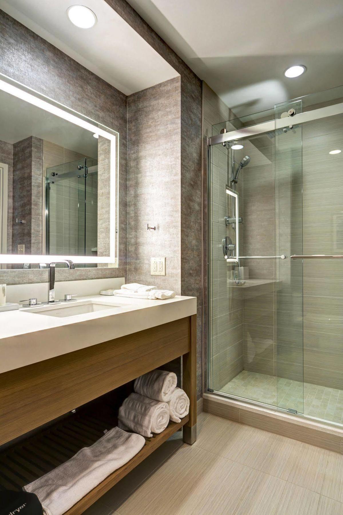 Jb Duke Hotel Дърам Екстериор снимка